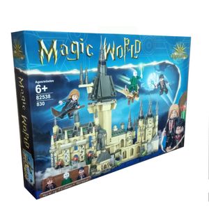 ساختنی 830 تکه ناب سل مدل هری پاتر دنیای جادویی به همراه سه عدد فیگور 830pcs harry potter magic castle model building kit82538