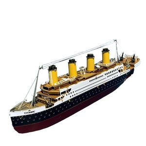 ساختنی مدل titanic