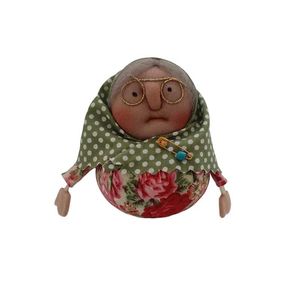 عروسک مدل ننه نقلی کد 31 ارتفاع 8 سانتی متر