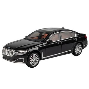 ماشین بازی مدل  bmw 760