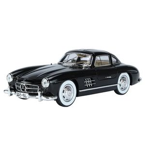 ماکت ماشین مدل بنز sl300 کلاسیک دایکست فلزی مقیاس 1_24