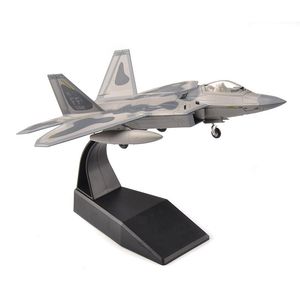 ماکت هواپیما طرح جنگنده مدل f22