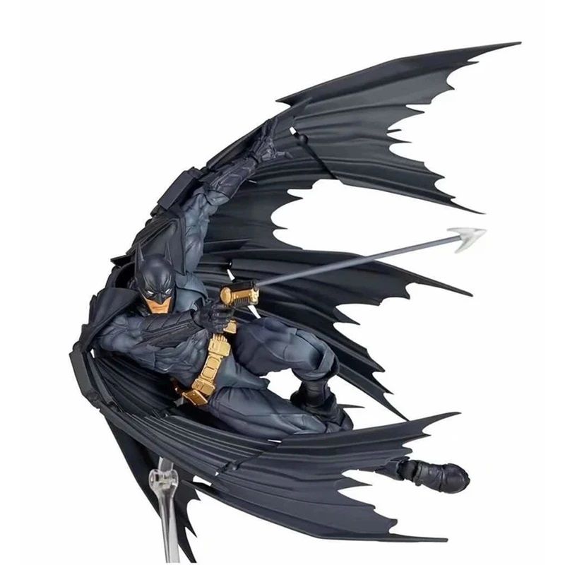اکشن فیگور آمیزینگ یاماگوچی مدل batman کد 009