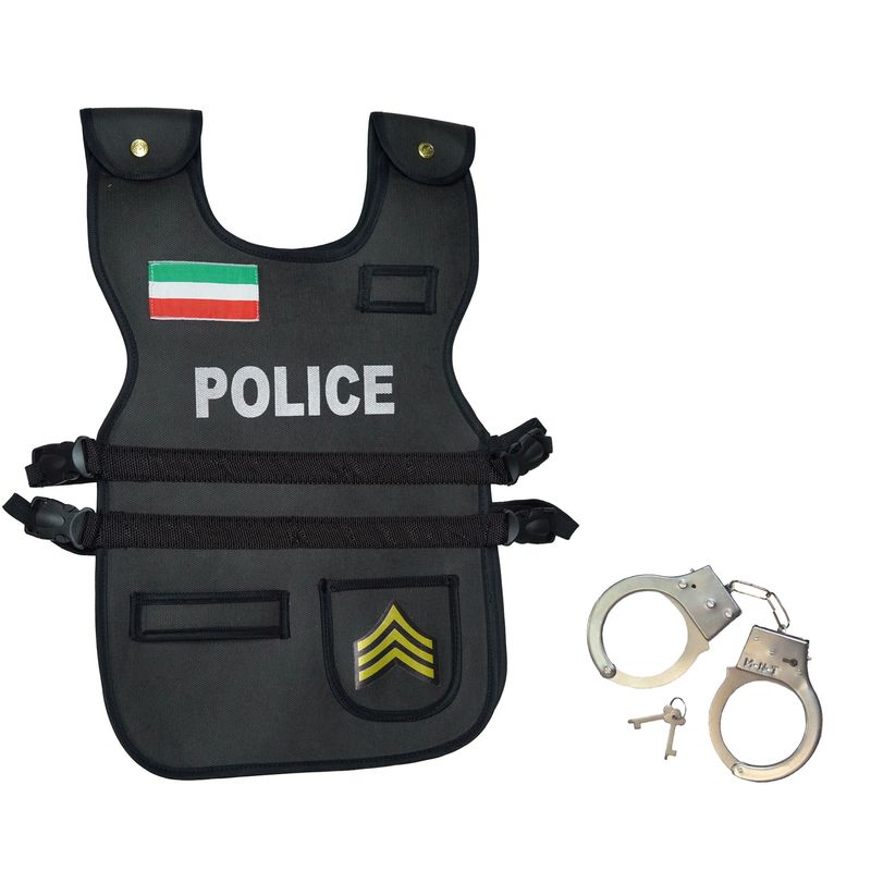 ایفای نقش پلیس مدل p 102 همراه دستبند